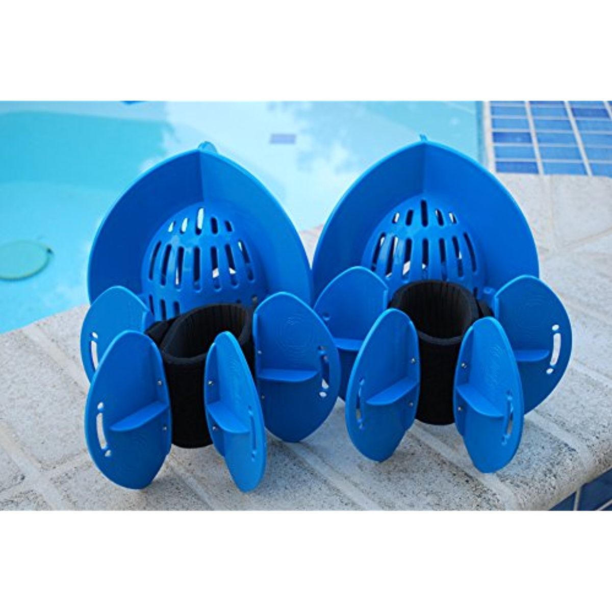 Demonstration af aqua fitness udstyr